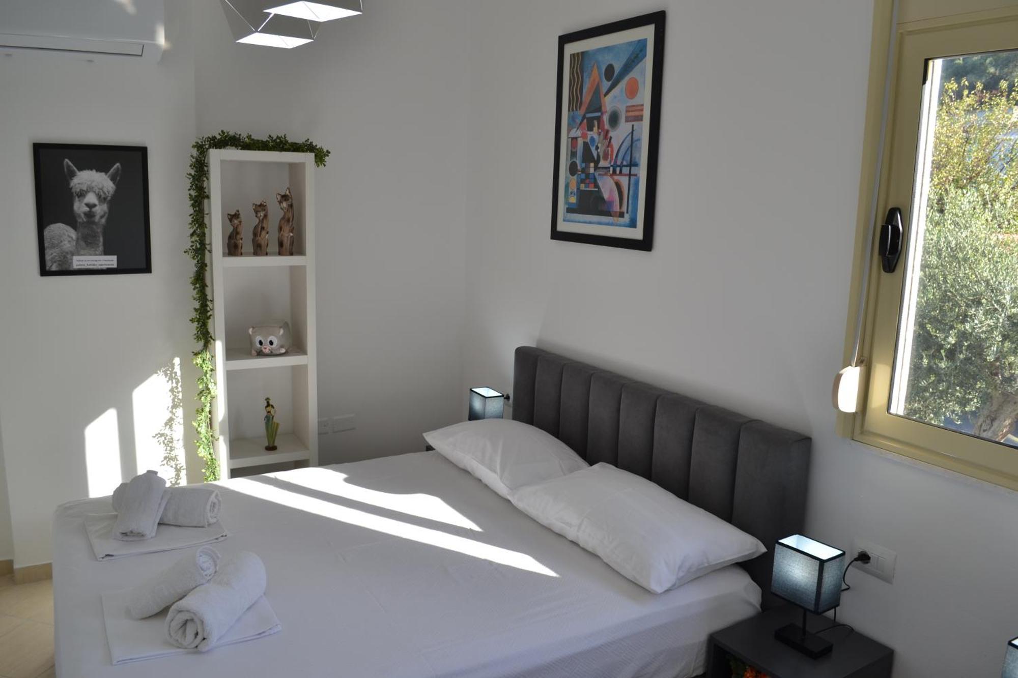Seaview Gateway 2 Bedrooms Apartment & Garage Wlora Zewnętrze zdjęcie