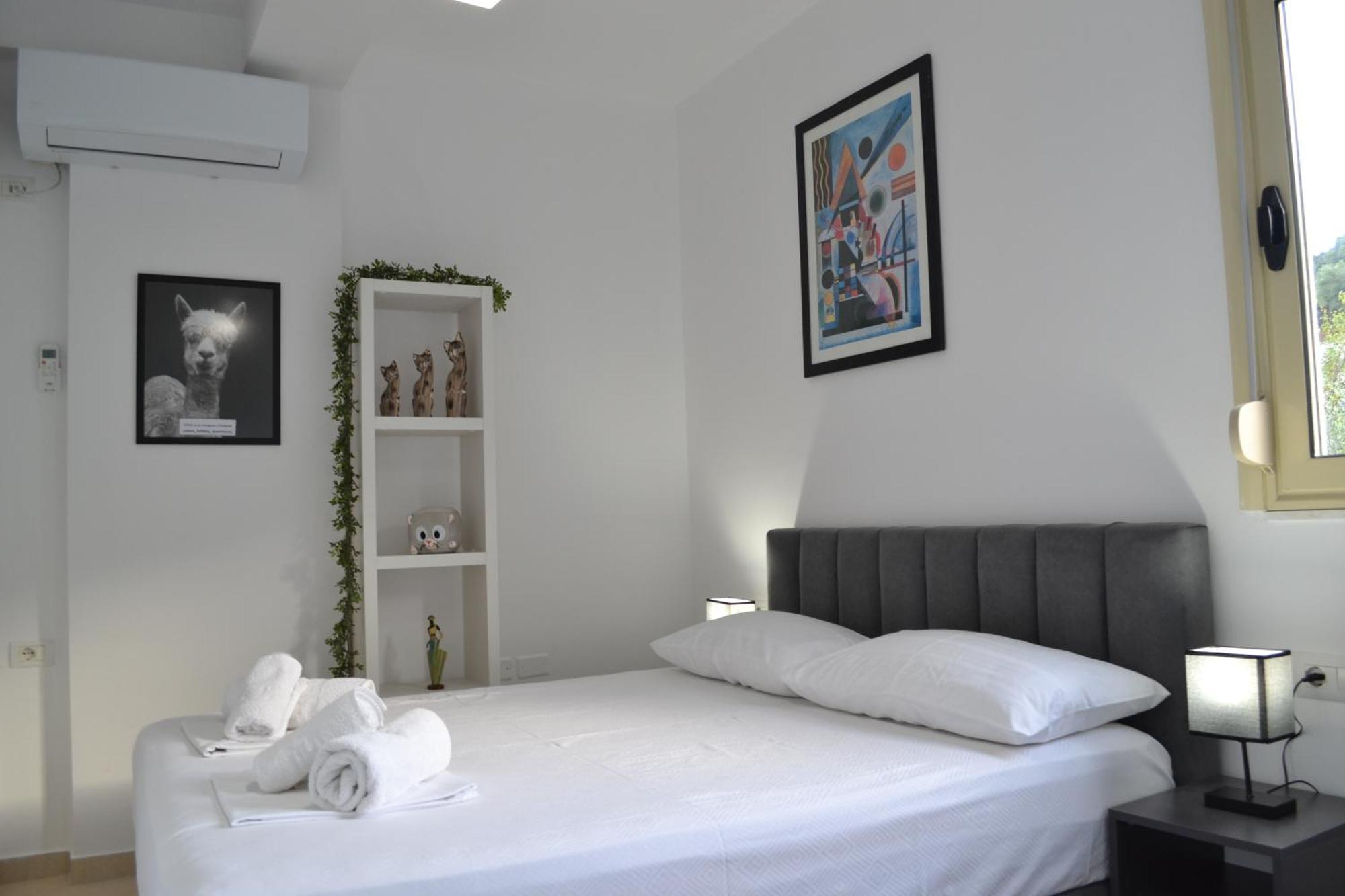 Seaview Gateway 2 Bedrooms Apartment & Garage Wlora Zewnętrze zdjęcie